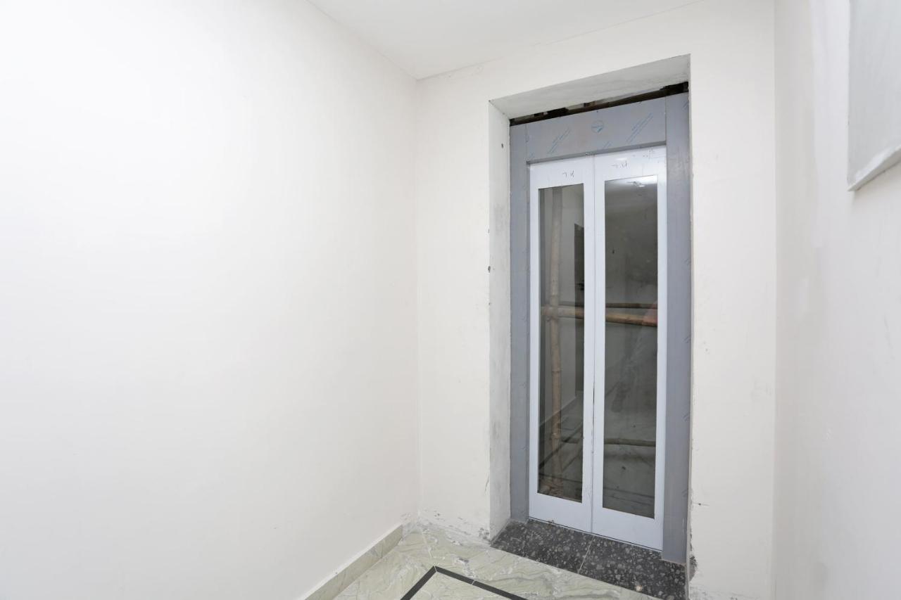 Hôtel Capital O 37423 Golden Leaf à Dehradun Extérieur photo
