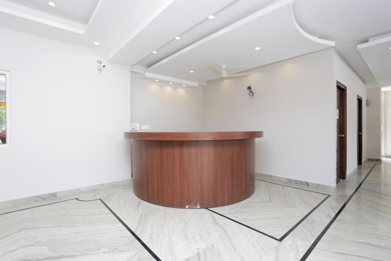 Hôtel Capital O 37423 Golden Leaf à Dehradun Extérieur photo