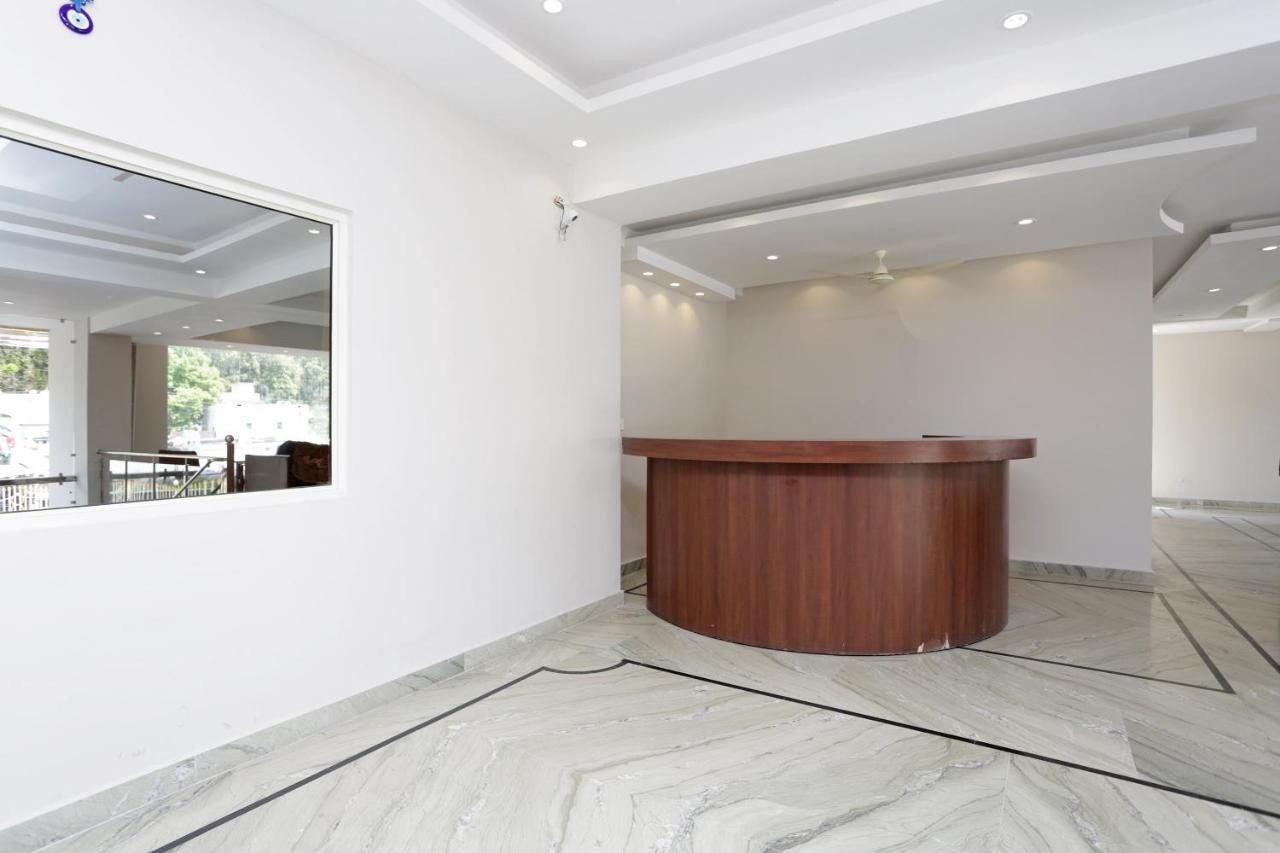 Hôtel Capital O 37423 Golden Leaf à Dehradun Extérieur photo
